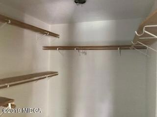 walk in closet