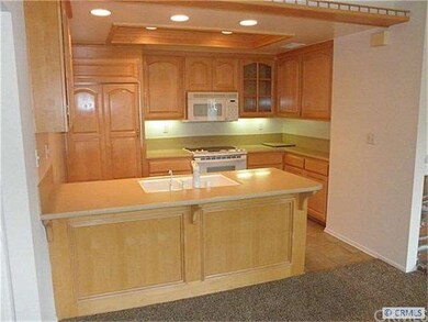 Breakfast counter for casual dining