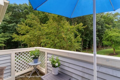 005_44_CHINKABERRY_CT_386115_723730 deck