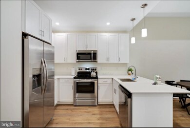 150 S Independence Mall W unit 1013, Philadelphia, PA 19106 - photo 7