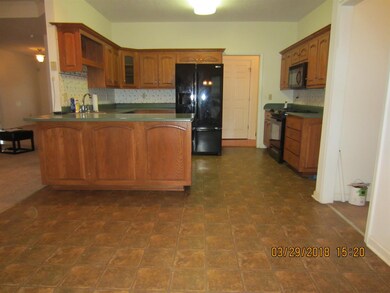 Lovely Eat in Kitchen