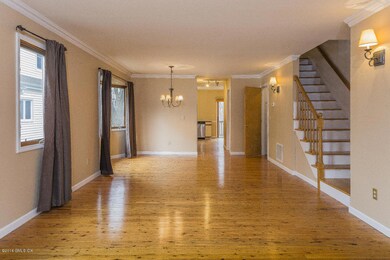 10 Hollow Wood Ln unit A, Greenwich, CT 06831 - photo 2