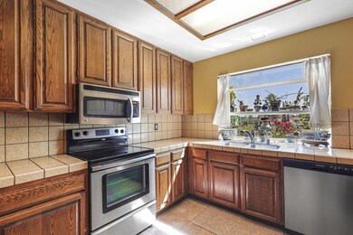 Large Kitchen