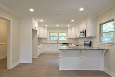 1009 Summit Dr, Albany, GA 31707 - photo 4