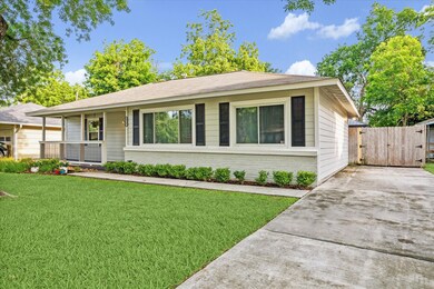 4717 Carleen Rd, Houston, TX 77092 - photo 3