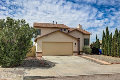 S Desert Valley Way-005