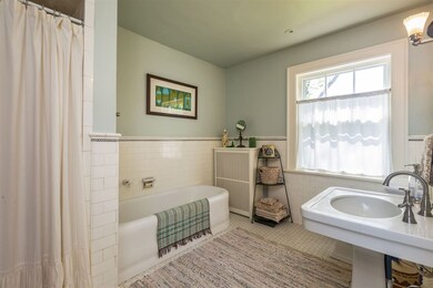 356 Forest Dr SE, Cedar Rapids, IA 52403 - photo 7