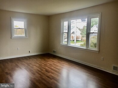 409 Central Ave, Reisterstown, MD 21136 - photo 3