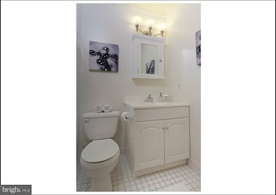 655 N Armistead St unit 78, Alexandria, VA 22312 - photo 4