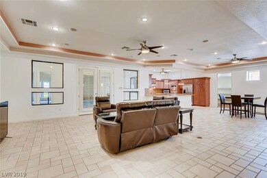 4035 Pinecrest St, Las Vegas, NV 89121 - photo 6