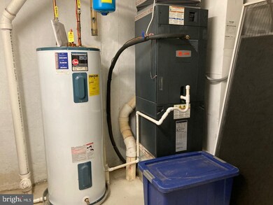 8271 Berryfield Dr, Nottingham, MD 21236 - photo 3