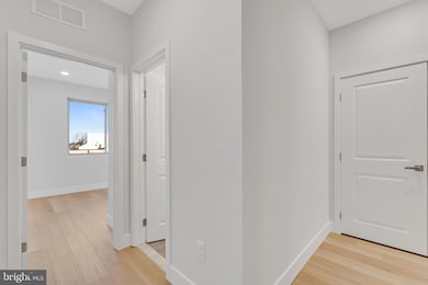 1243 W Westmoreland St unit C, Philadelphia, PA 19140 - photo 5