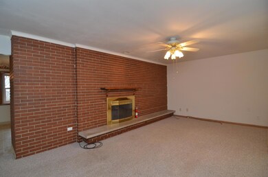 LIVING ROOM FP