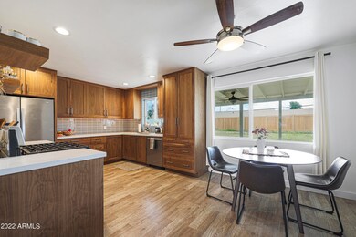 1207 E Griswold Rd, Phoenix, AZ 85020 - photo 5