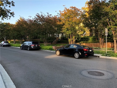 122 Vintage unit 20, Irvine, CA 92620 - photo 4