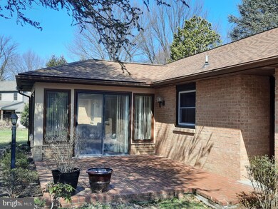 838 Kiehl Dr, Lemoyne, PA 17043 - photo 3