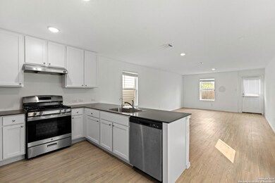 10824 Presa Way, San Antonio, TX 78223 - photo 4