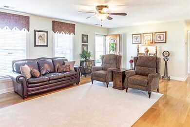802 Jackson Pike, Harrodsburg, KY 40330 - photo 5