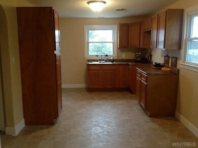 Kitchen Newer cabinets and updated kitchen