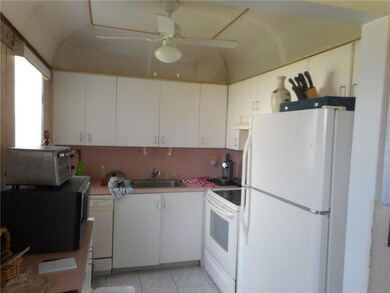 36 Norwich B unit 36, West Palm Beach, FL 33417 - photo 7