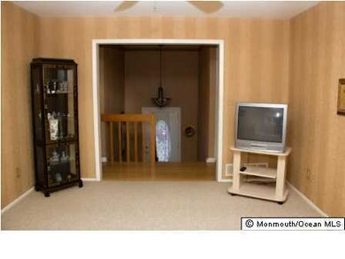 14 Kerry Dr, Hazlet, NJ 07730 - photo 5