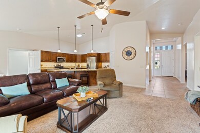 368_E_Desert_Rose_Way_MLS-15
