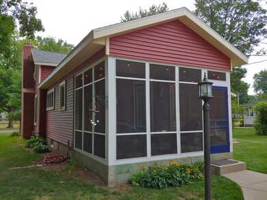 218 W Cherry St, Wayland, MI 49348 - photo 2