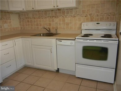 53 Llanfair Rd unit E, Ardmore, PA 19003 - photo 3
