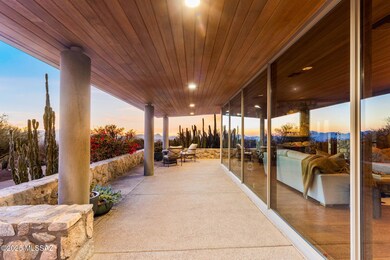 Front Patio w/ Sunset Views!