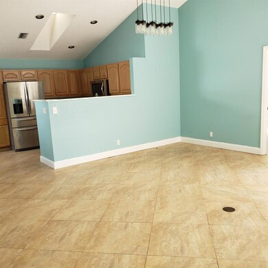 Living Room (2)