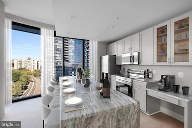 2301 61 John F. Kennedy Blvd unit 305, Philadelphia, PA 19103 - photo 2