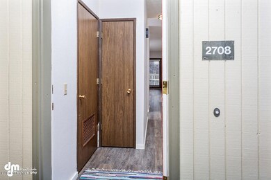 Front Entry_DMD_8296-SMALL