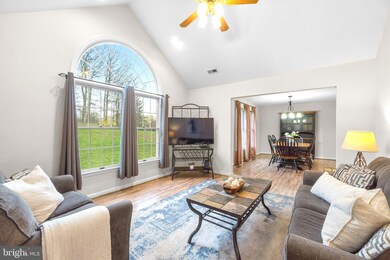 10976 Horseshoe Dr, Frederick, MD 21701 - photo 5