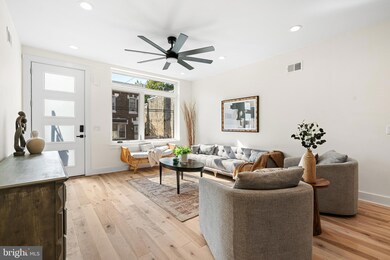 2625 Reed St, Philadelphia, PA 19146 - photo 5