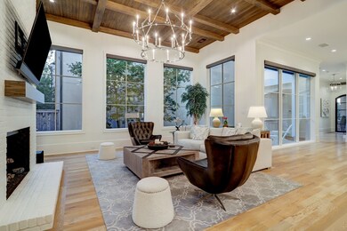 107 Memorial Parkview Dr, Houston, TX 77024 - photo 4