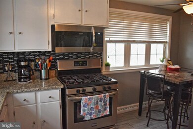 3543 Arlington St, Reading, PA 19605 - photo 4