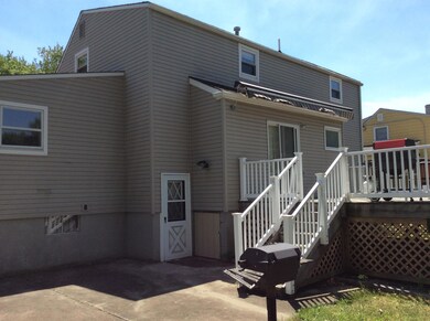 335 Middle Rd IMG_0128