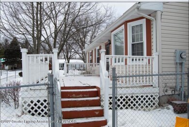 228 Tinley Dr, Lansing, MI 48911 - photo 3