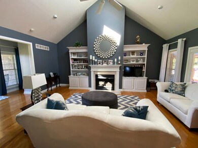 102 Locust Grove Dr, Georgetown, KY 40324 - photo 6