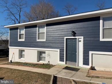 6013 Schenley Ln, Temple Hills, MD 20748 - photo 3