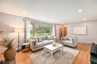 Hardwood Floors in Many Rooms