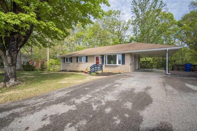 208 Givens Ln, Blacksburg, VA 24060 - photo 2