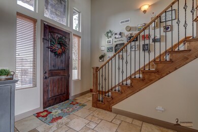 7 Foyer