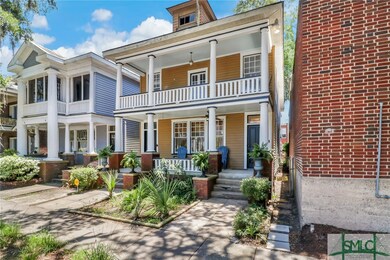 11 E 34th St unit Lower, Savannah, GA 31401 - photo 2