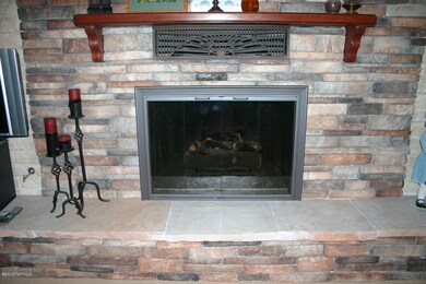 8718 N Mahogany Rd, Tucson, AZ 85704 - photo 7