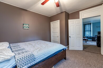 136 E Ottawa-13