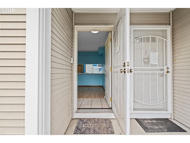 14134 E Burnside St unit 2, Portland, OR 97233 - photo 6