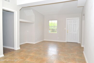 8305 Parr Ct N, Jacksonville, FL 32216 - photo 3