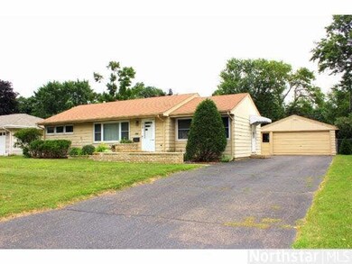 8127 Colfax Ave S, Bloomington, MN 55420 - photo 2