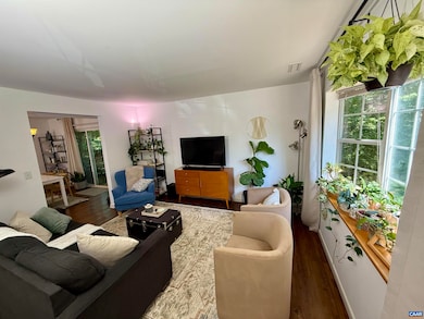 2219 Center Ave, Charlottesville, VA 22903 - photo 3